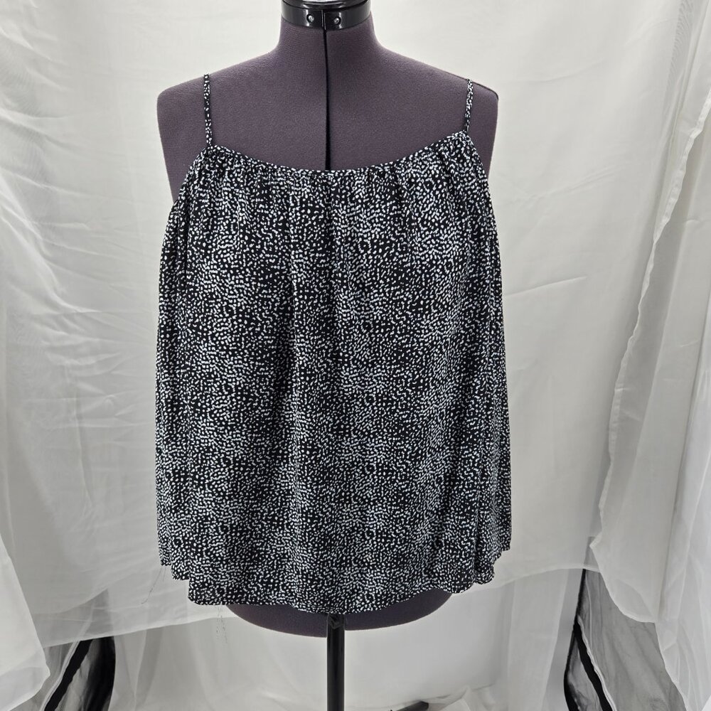 630-8 Vince Camuto Flowy cold shoulder abstract Black/Blue/White top Size XL